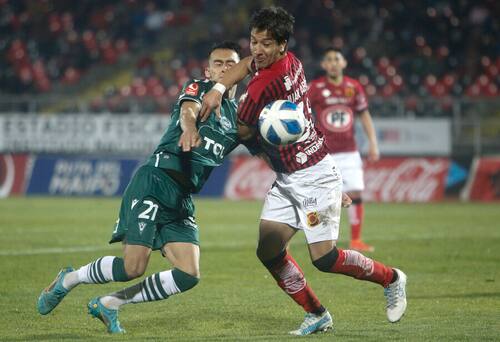 El zaguero viene de jugar en Rangers de Talca. Foto: Aton.