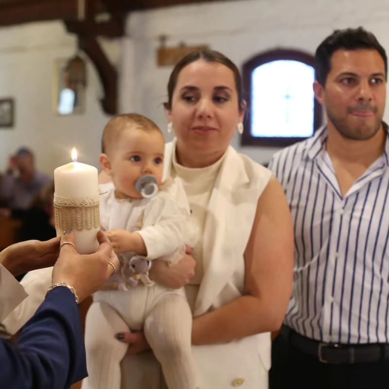 Bautizo hija de Simón Oliveros y Natalia Saavedra