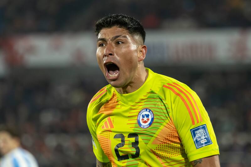 En Peñarol deberá luchar por mantener la titularidad en la Selección. Foto: Felipe Escobedo