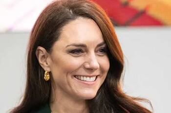 Kate Middleton se comporta como toda una princesa ante la petición de uno de sus simpatizantes