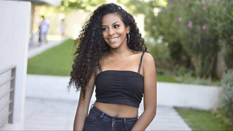 dio a luz a su primer hijo.