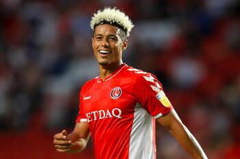 El extraño penal que se vio este fin de semana en el ascenso inglés