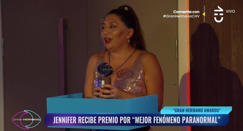 Jennifer Galvarini, Pincoya, recibiendo su premio.