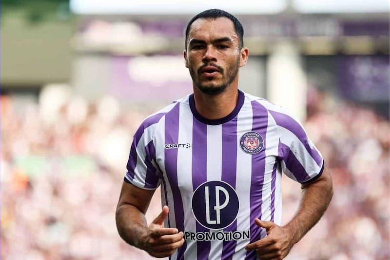 Gabriel Suazo irá por un nuevo título en Francia con el Toulouse FC.