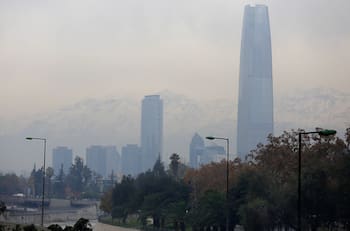 Nueva Alerta Ambiental para la RM: ¿Qué vehículos tienen restricción este miércoles 15 de junio?