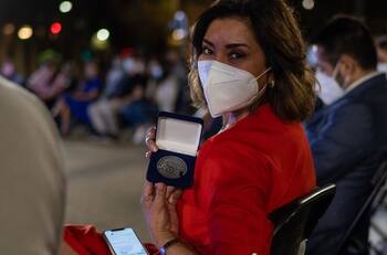 "Mejor programa social": Carmen Gloria Arroyo recibió importante premio por su programa de "Carmen Gloria a tu Servicio"