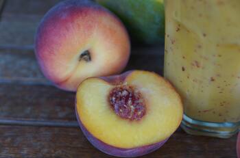 Receta imbatible: El batido de durazno con el que podrás combatir el calor y adelagazar de forma fácil y rápida