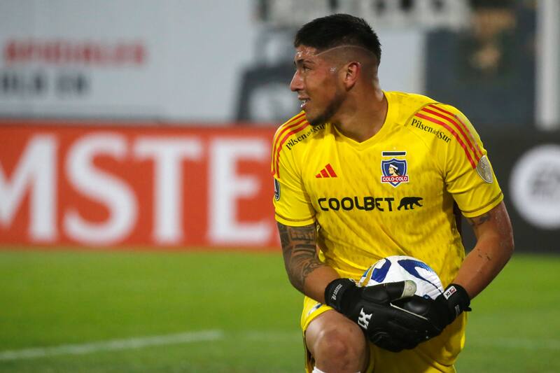 Brayan Cortés volvería a estar en la banca de suplentes en la visita de Colo Colo a Unión La Calera. (Foto: Agencia Aton)
