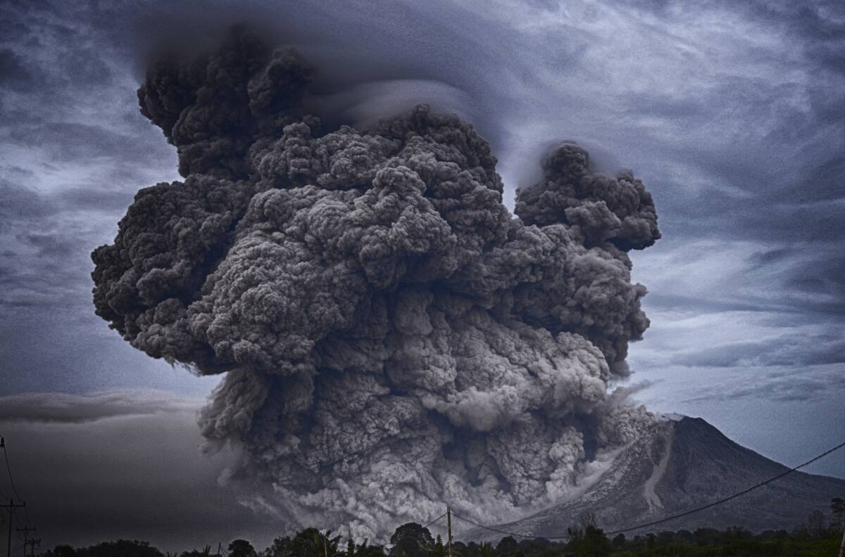 VIDEO | Posible evacuación total: Japón en alerta máxima por erupción del volcán Sakurajima
