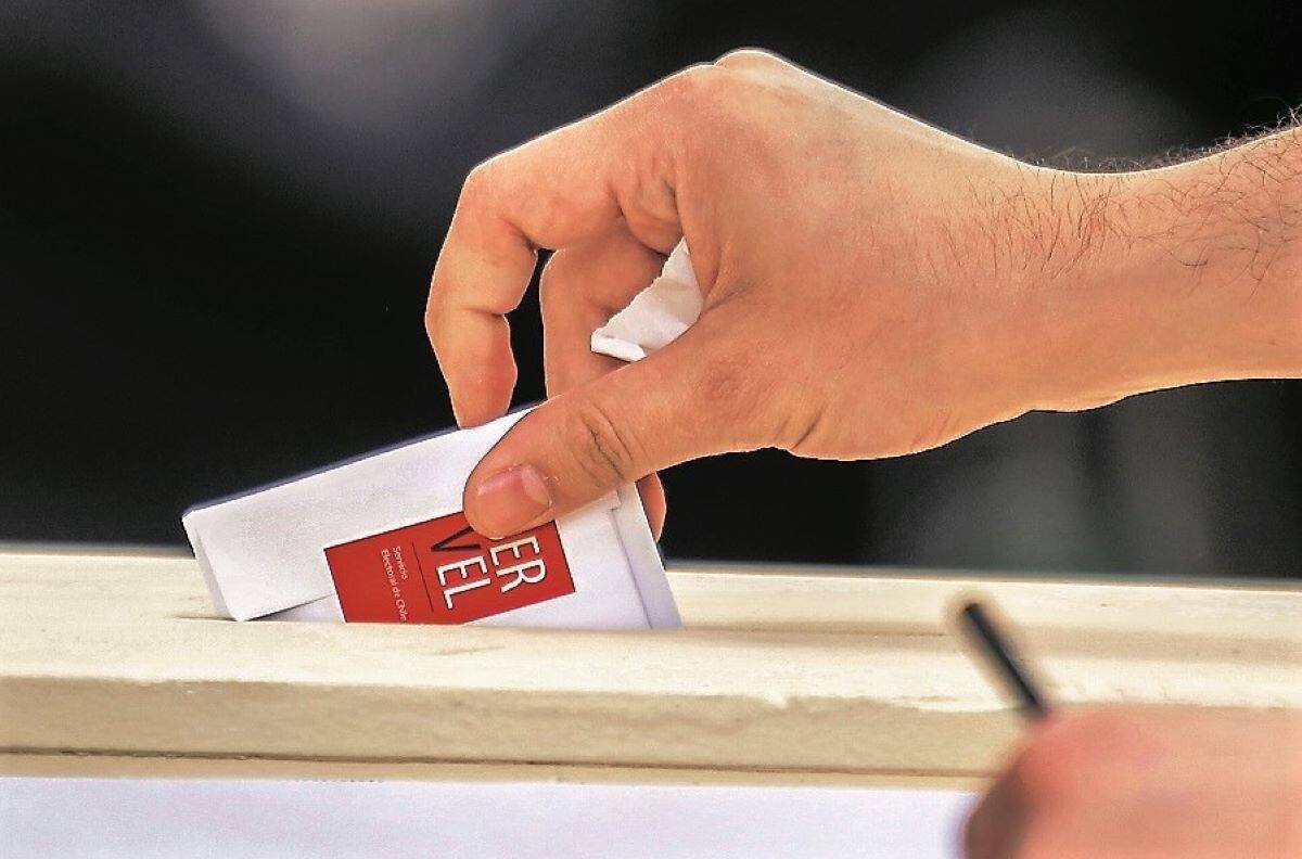 Elecciones 2021: ¿Cuántas papeletas son y cómo se dobla el voto?