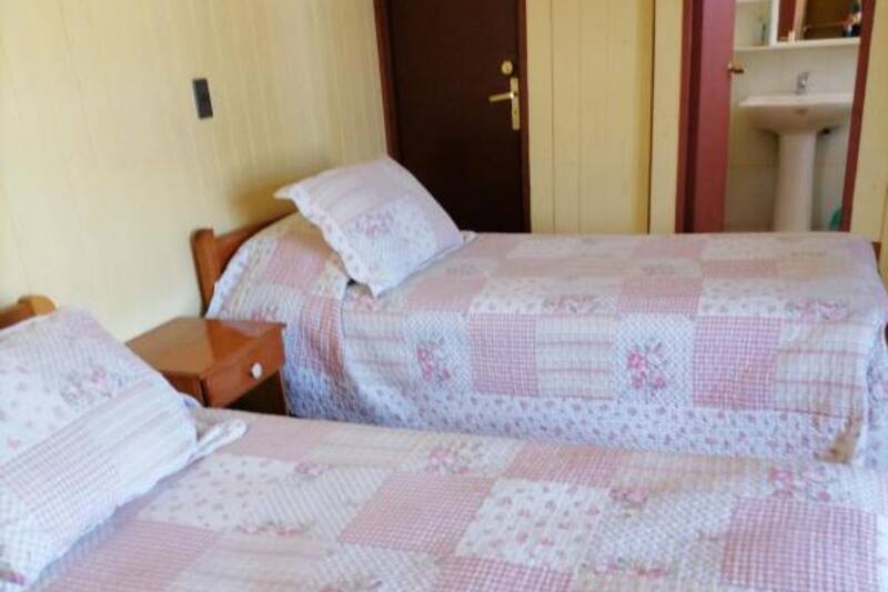 Esta última opción de alojamiento cuenta con el uso de cocina compartida.
Créditos: Booking.