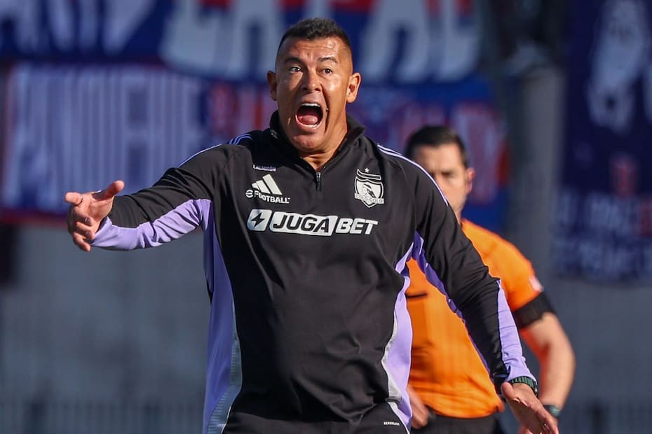 El DT de Colo Colo insultó a Gustavo Álvarez