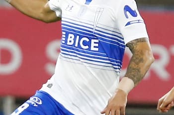 Ex jugador de la UC volverá a jugar al fútbol en Argentina tras demostrar su inocencia