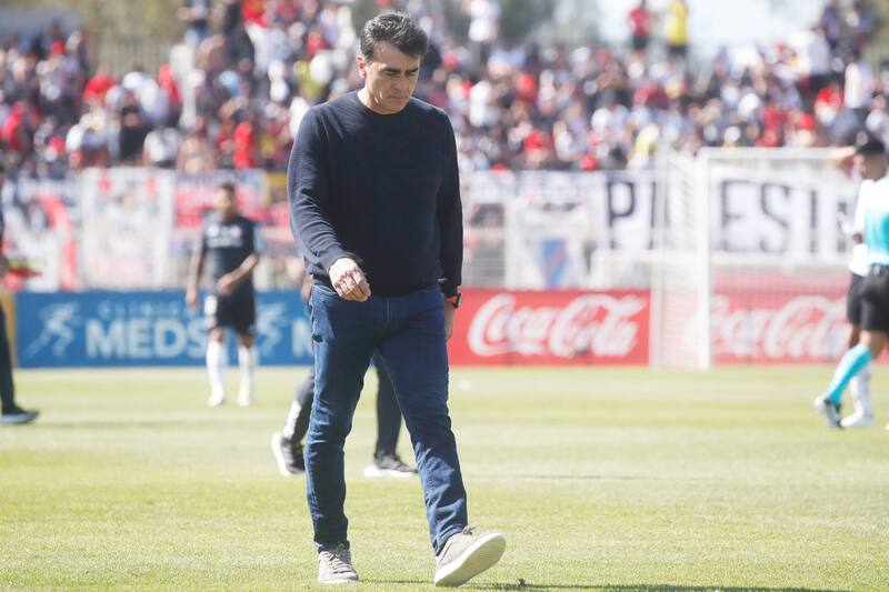 en la derrota de Colo Colo ante Palestino en La Cisterna (Foto: Aton)