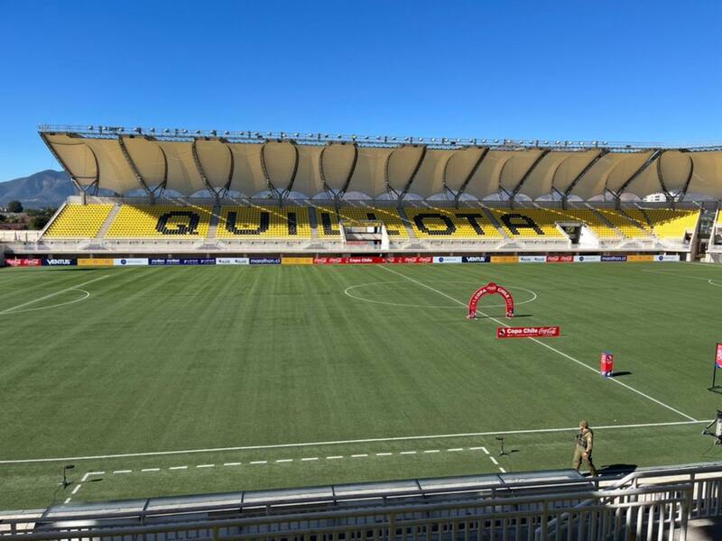 se nota vacío en el duelo entre Colo Colo y Deportes Limache.