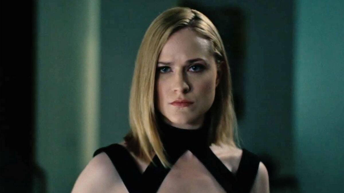 Evan Rachel Wood afirmó que esposa de Marilyn Manson la amenazó con publicar fotos de cuando era menor de edad