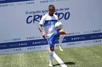 Cerezo y su motivación para fichar en la UC: “El Claro Arena es de los mejores estadios de Sudamérica”