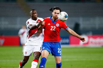 El fin lo puede todo: Perú se suma a Chile para sacar por secretaría del Mundial a Ecuador