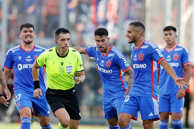 El circuito ofensivo de la U quedó al debe en el Superclásico (Foto: Aton)