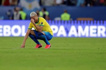 Sufre Brasil: Richarlison se lesionó y se perdería el Mundial de Qatar 2022