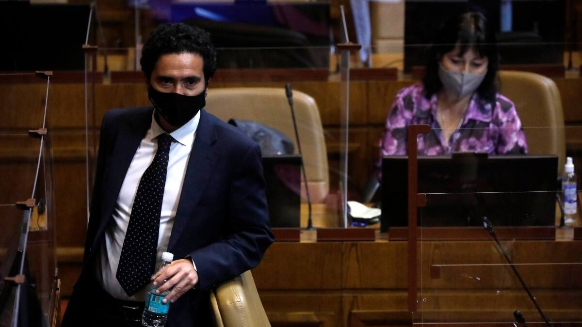 Briones: Impuestos al segundo retiro AFP "no se guardarán en una bóveda"