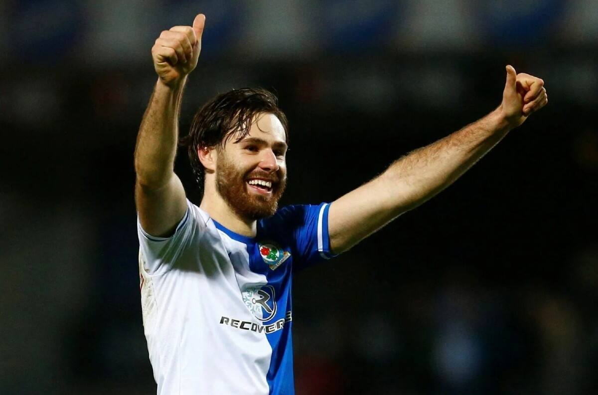 Ben Brereton acapara halagos de sus compañeros y fue incluido en la formación ideal de la Championship