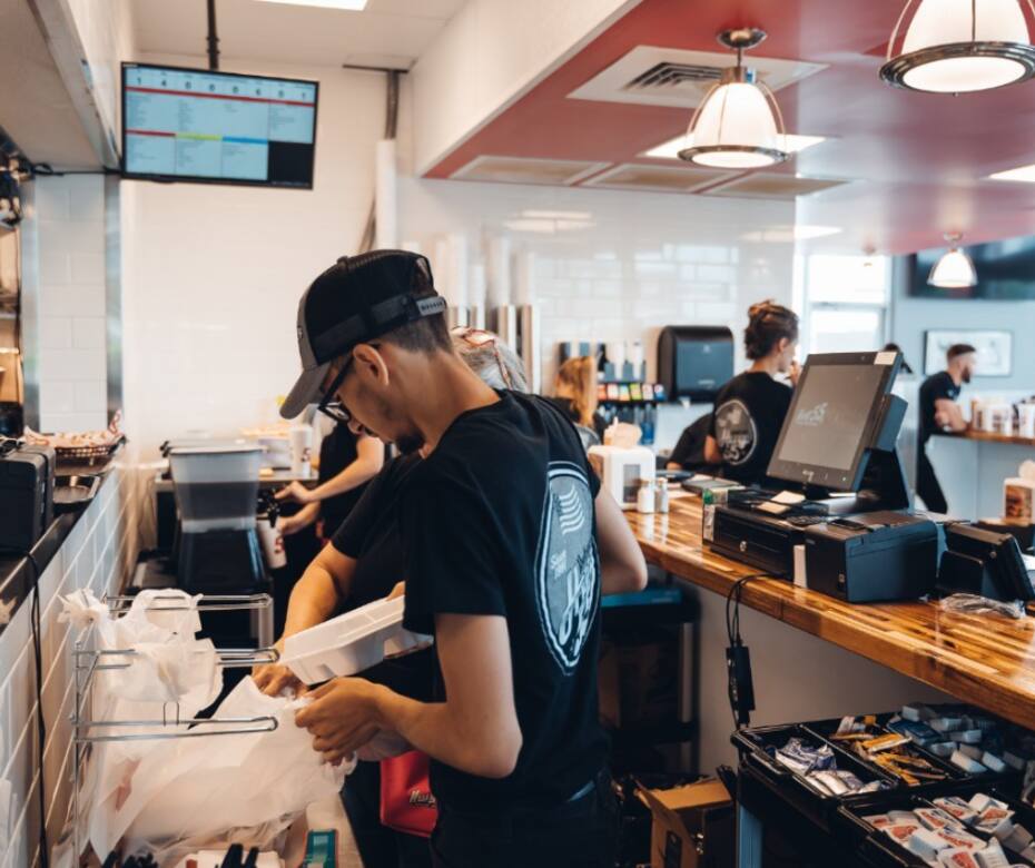 tiene locales en varios estados del país norteamericano. Créditos: @hwy55burgers.