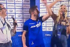 VIDEO | El cántico contra Colo Colo que Walter Montillo le pidió entonar a los hinchas de la U