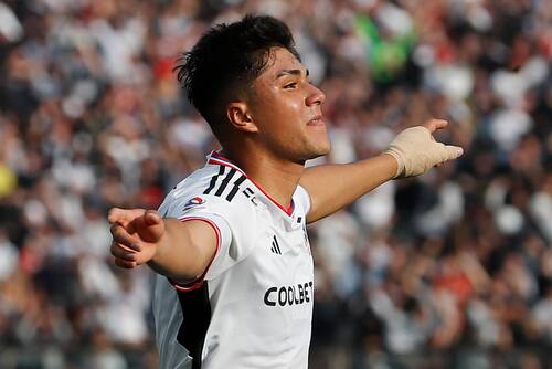 El joven delantero de Colo Colo dejará el club. (Foto: Agencia Aton)