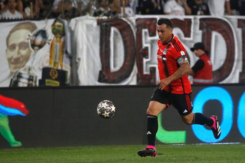 Esteban Paredes dijo adiós al Estadio Monumental. Crédito: Agencia Aton.