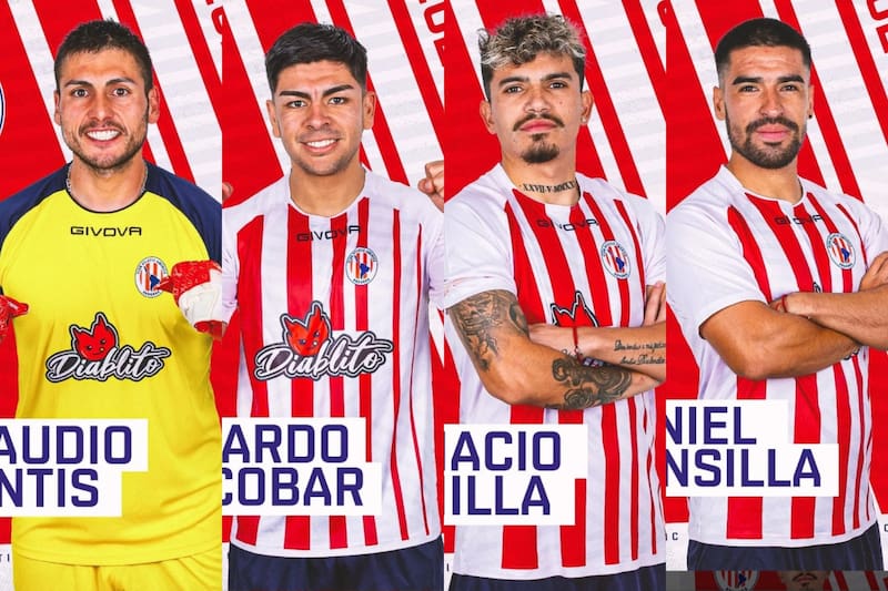 Claudio Santis, Ricardo Escobar, Ignacio Pinilla y Daniel Mansilla.