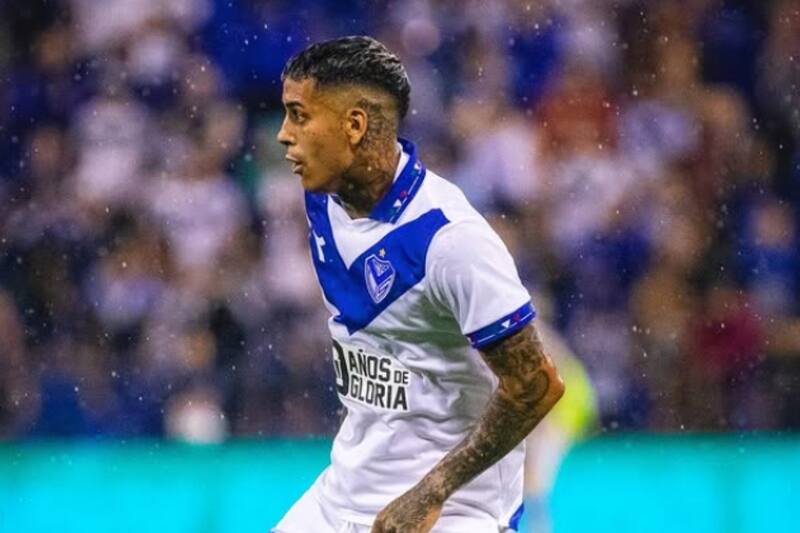 jugando por Vélez Sarsfield.