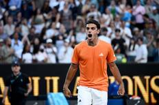 Australian Open: solo queda un sudamericano y Alcaraz supera marca de Djokovic, Federer y Nadal