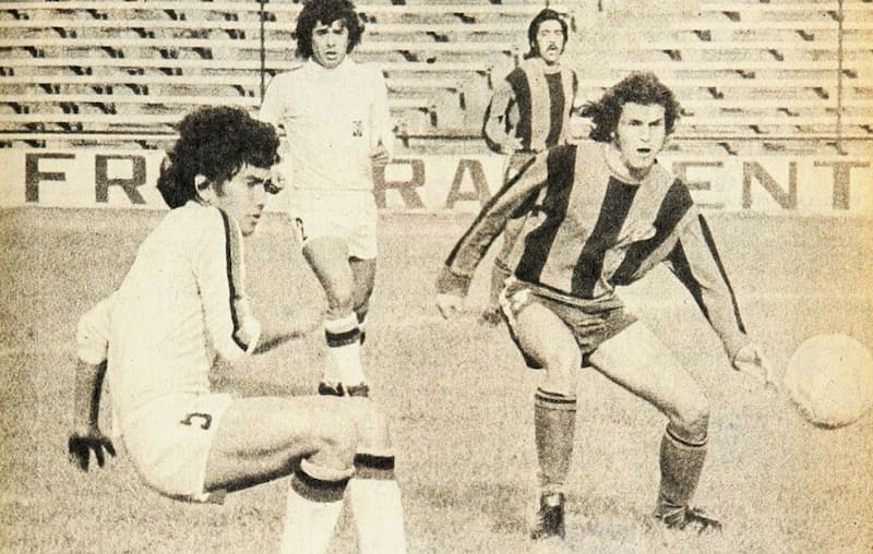 Uruguayo, sin gran trayectoria en su país, Carlos Alberto Sintas tendría un año excepcional e irrepetible. Fue el que más aprovechó la Copa Chile para adaptarse al fútbol local.