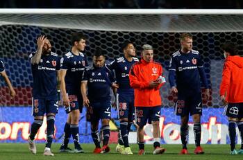 Se quiere ir de la U: cuestionado jugador azul ya pidió oficialmente su salida del club