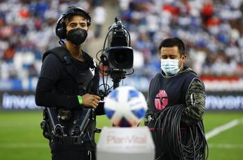 Así se transmitirán hoy por TV los partidos en simultáneo del Campeonato Nacional que pueden definir el primer descenso