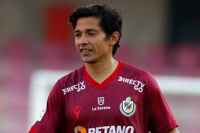 Matías Fernández cuelga los botines a los 36 años.