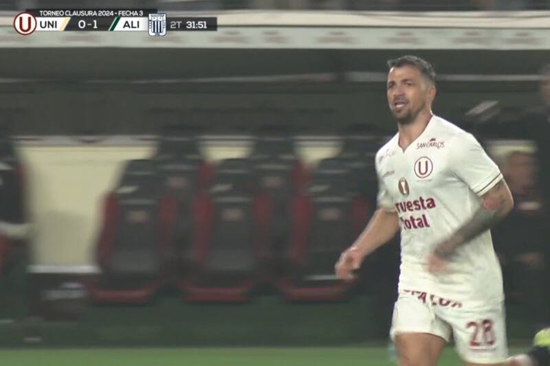 debutó en la victoria frente a Alianza Lima en el clásico de Perú.