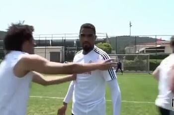 El golazo de Boateng en el entrenamiento del Besiktas