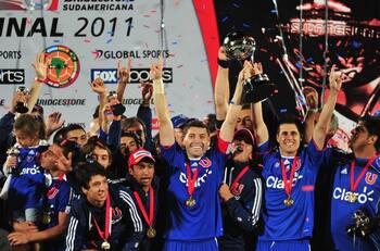 En la U avisan que irán por un campeón de la Sudamericana 2011: "La gente lo quiere mucho"