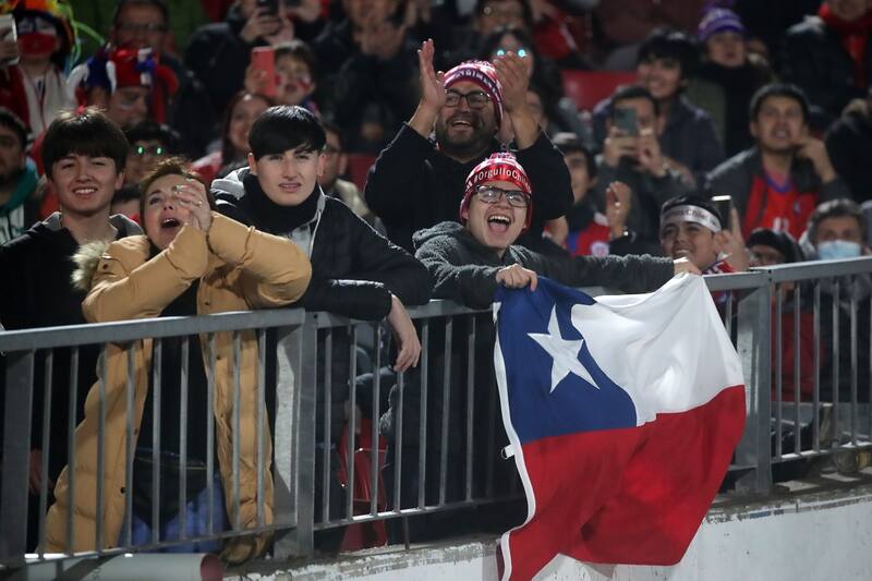Selección Chilena, hinchas de La Roja. Agencia Aton