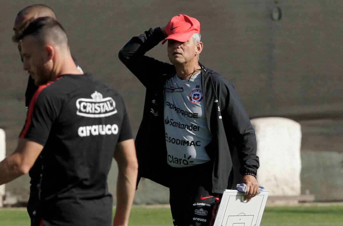 Felipe Bianchi: "Si Rueda sigue jugando al 'tun-tun' va a ser difícil llegar al Mundial"