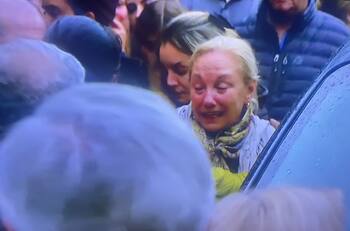 Primeras imágenes de Cecilia Morel en Lago Ranco: así fue la llegada de la exprimera dama a responso de Sebastián Piñera