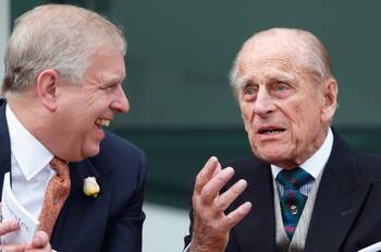 El príncipe Andrés rompe silencio por primera vez desde el escándalo con Jeffrey Epstein para despedir al príncipe Felipe