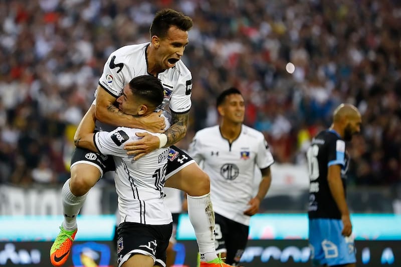 El argentino celebrando un gol en Colo Colo. Foto: ATON