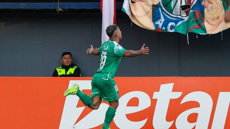 Garrafal error de Alan Saldivia: el golazo de Leonardo Valencia que sentenció a Colo Colo