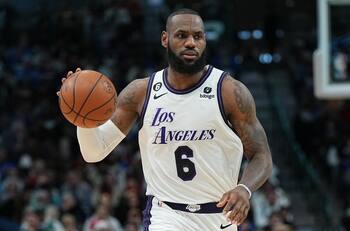 VIDEO | La mejor jugada del día en la NBA: Lebron James fue imparable para Luka Doncic y Dallas