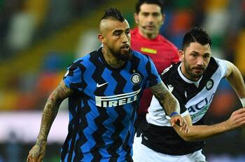 Arturo Vidal sería reemplazado por Gagliardini en el duelo ante Benevento