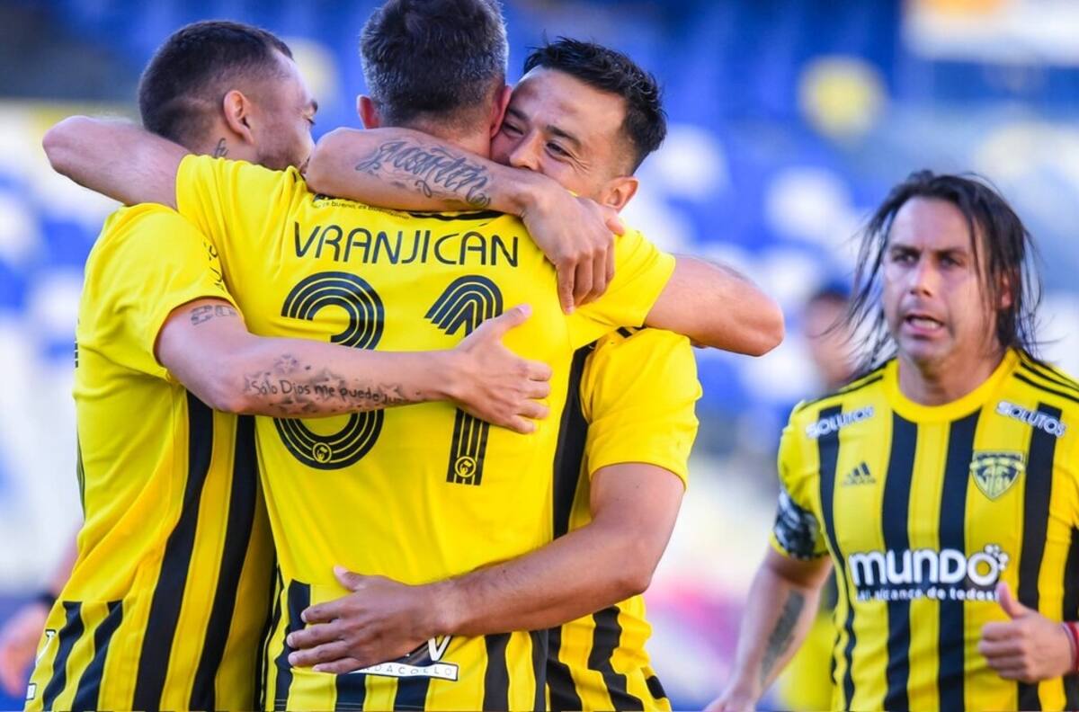 Fernández Vial se potenció en delantera con campeón de Primera División de largo recorrido en el extranjero