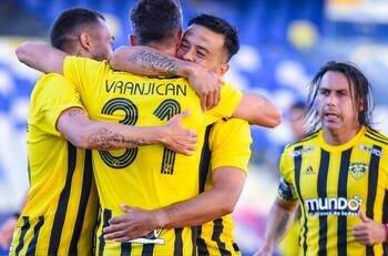 Fernández Vial se potenció en delantera con campeón de Primera División de largo recorrido en el extranjero